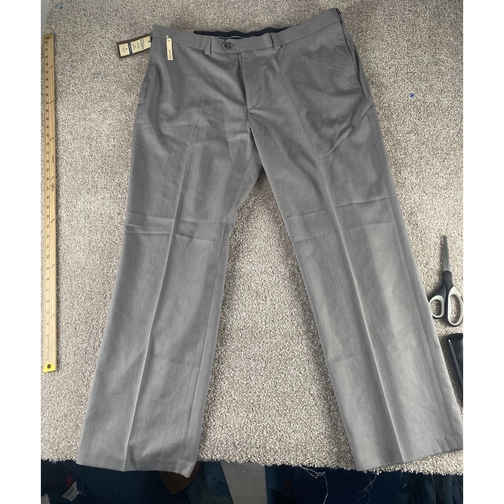 Haggar Heather Atria Grey Men 42x30 Eclo Slacks Non Iron Straight Fit Flat Front - Picture 2 of 11